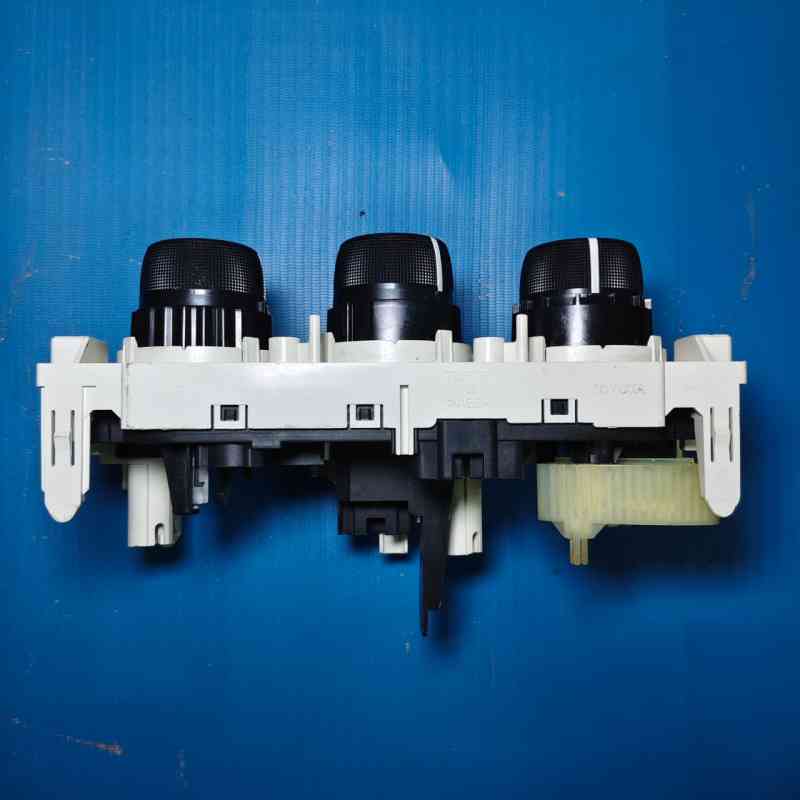 Panel AC Toyota Etios 75F987 60