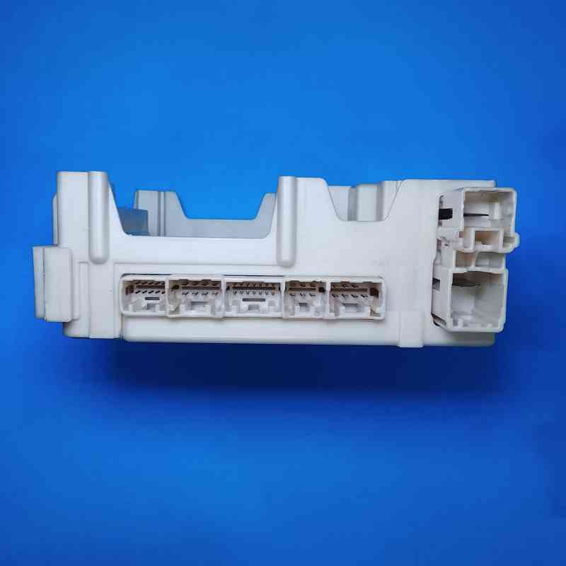 Fuse Box Toyota Fortuner, Innova/Kijang 2016 - 2020 82730-0K771 JA Matic Diesel