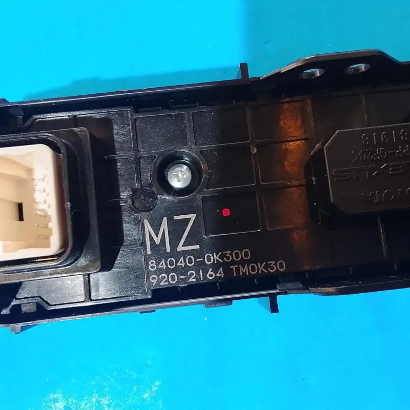 Switch Power Window Toyota 84040-0K300 MZ