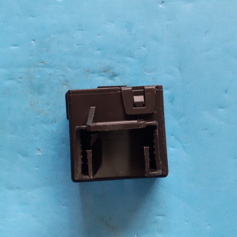 Amplifier AC Toyota Limo, Vios, Yaris 88650-0D450 3C 2013-2016 Manual Matic Bensin
