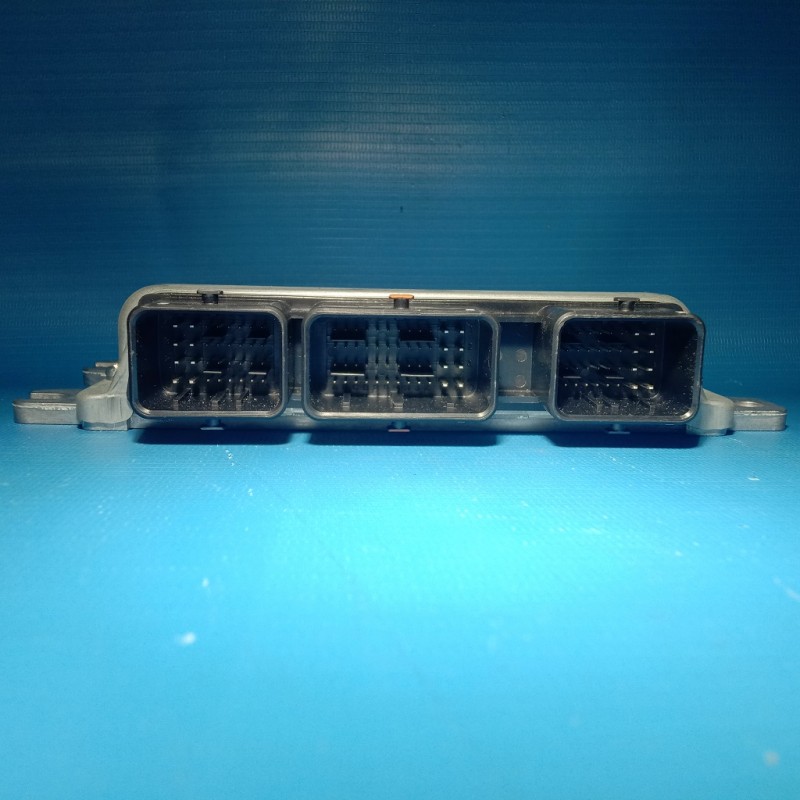 HITACHI ECU Nissan March BEM320-600 A1 8320 YZ