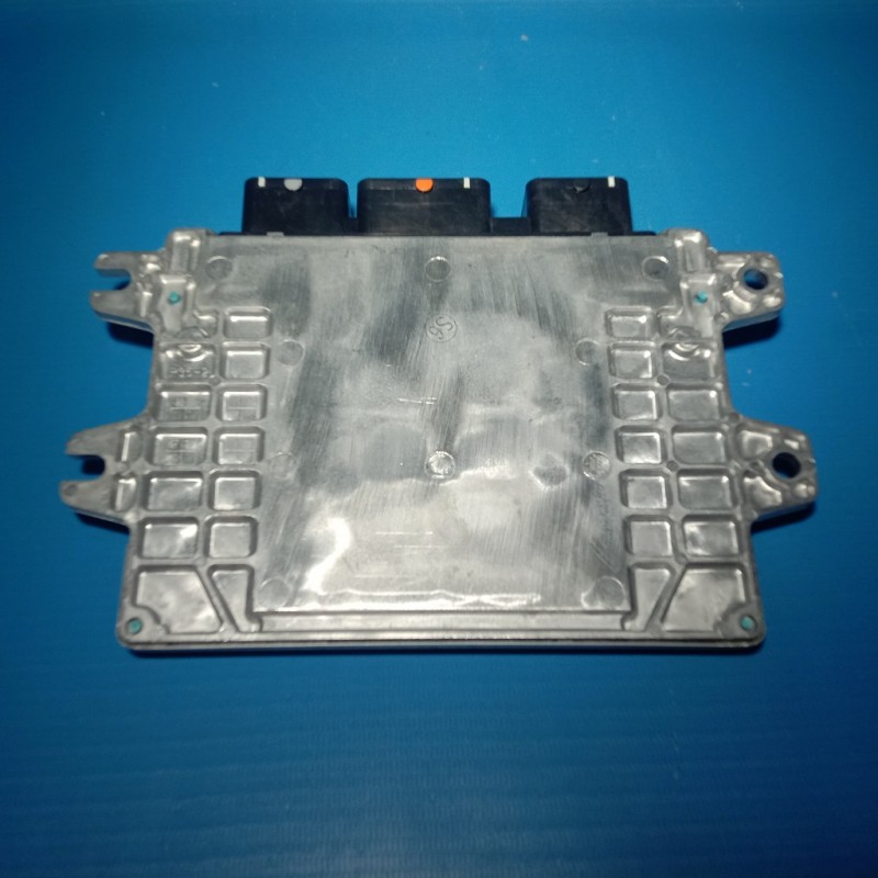 HITACHI ECU Nissan March BEM320-600 A1 8320 YZ