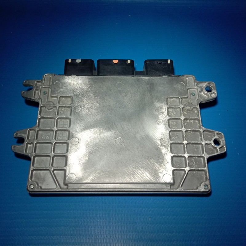 HITACHI ECU Nissan Serena A56-Z90 Y66 6Y20 NN / A56-Z90