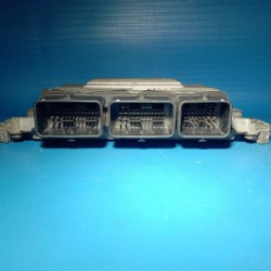 HITACHI ECU Nissan Serena DEA010-520 A1 71 / DEA010 520 A12615