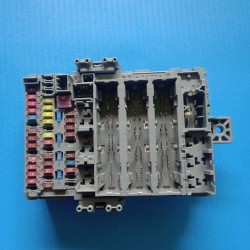 Fuse Box Honda CRV Fuse Box Honda CR-V 2018 38200-T1G-G612 SD2