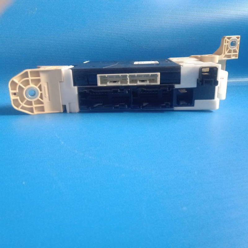 Fuse Box & Bcm Toyota Esquire, Noah, Voxy 2014-2021 82730-28620 N1 & 89221-28290 BT Matic