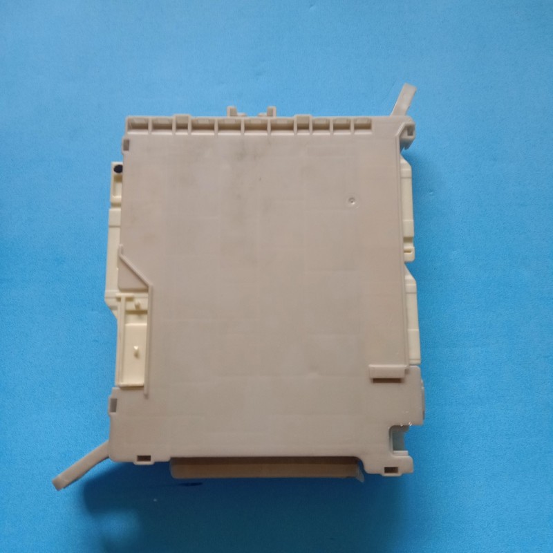 Fuse Box & Bcm Toyota Crown 2009 82730-30G30 C-L & 89221-30250 A0 Matic