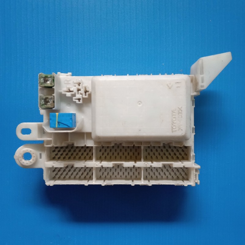Fuse Box Toyota Innova, Fortuner 2012-2013 82730-0K021 Matic Diesel