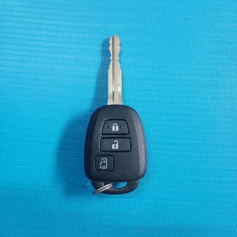 Remote Key Toyota REMOTE KEY TOYOTA SIENTA Part Number :TOMBOL 3