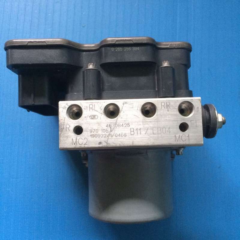ABS Mitsubishi Pajero ABS MITSUBISHI PAJERO Part Number 4670B425 B11