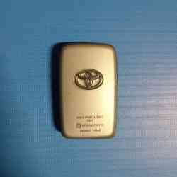 Remote Keyless Toyota Land Cruiser, Vios, Camry, Altis 2008-2013 4 Tombol ETC093LPD0123