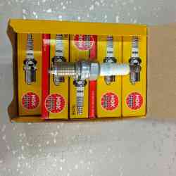 Spark Plug Suzuki