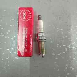 Spark Plug Toyota Innova, Fortuner, Serena C24