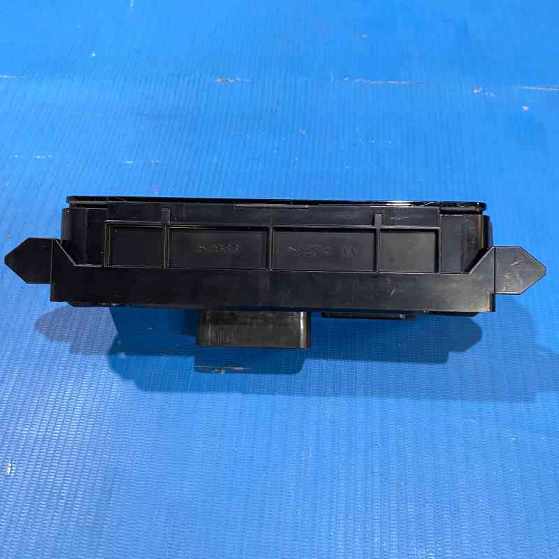 Panel AC Toyota Avanza, Raize Daihatsu Xenia 2022 75P866 867-1E18 C59 5P