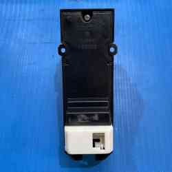 Saklar Switch Power Window Right Hand Drive Toyota Hilux 2019 193133 84820-CD590