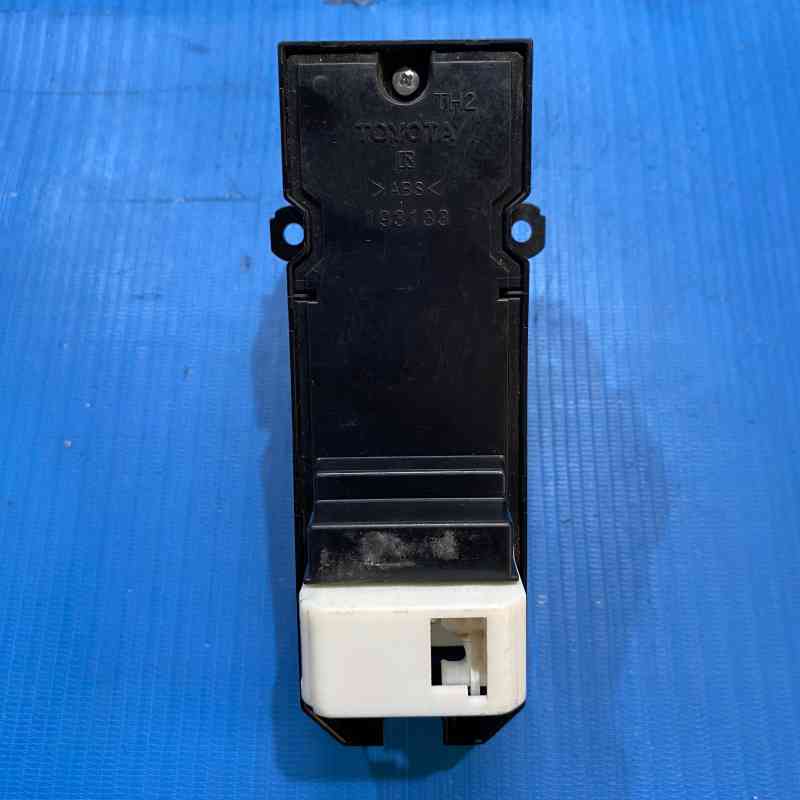 Saklar Switch Power Window Right Hand Drive Toyota Hilux 2019 193133 84820-CD590
