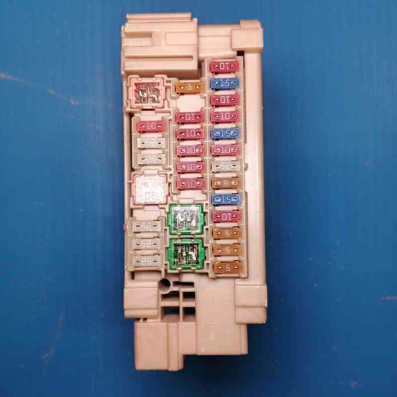 Fuse Box Toyota Fortuner Vrz, Hilux 2015-2020 82730-0K140 JA Manual Matic Diesel