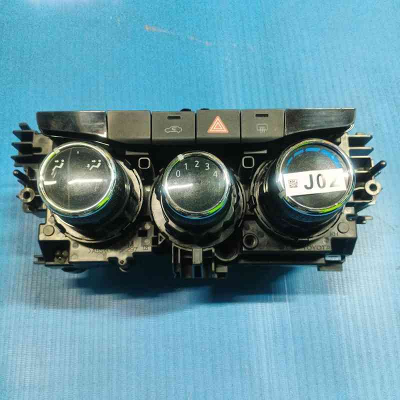 Panel AC Toyota Yaris 2018 75K213 J02