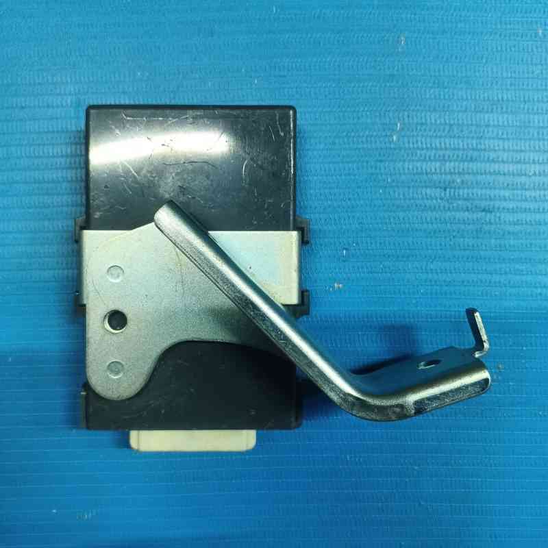 Computer Network Gateway Toyota Kijang Innova 89100-71020 86 2015-2020 Matic