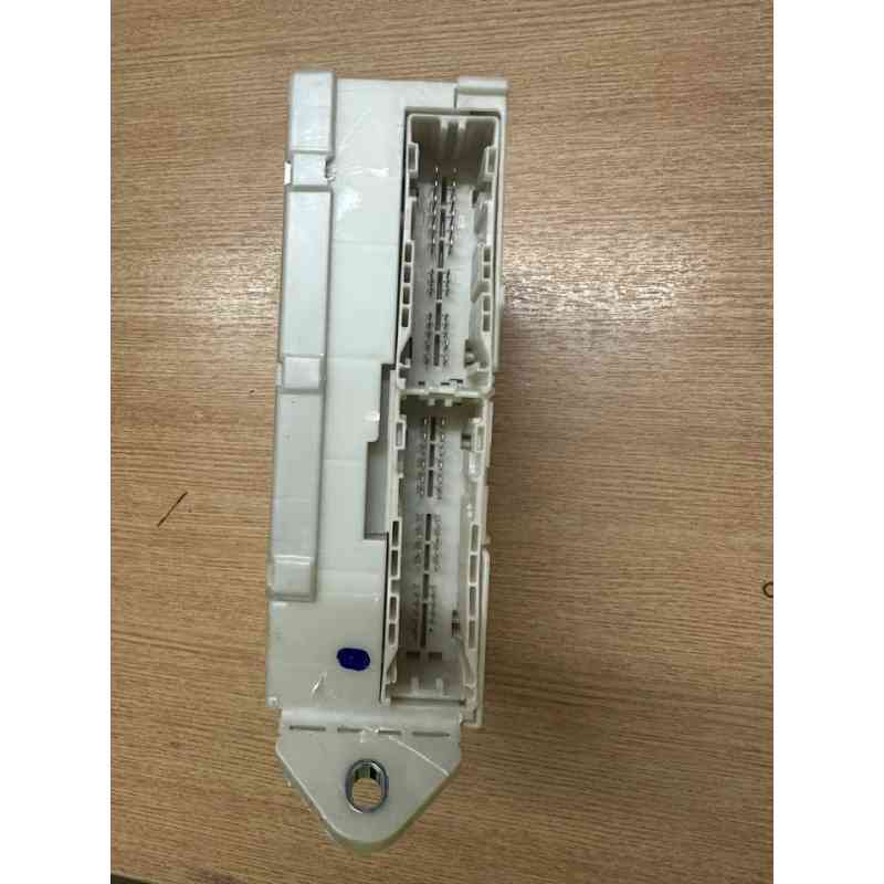 Fuse Box Toyota Alphard/Vellfire 2008 82730-58211