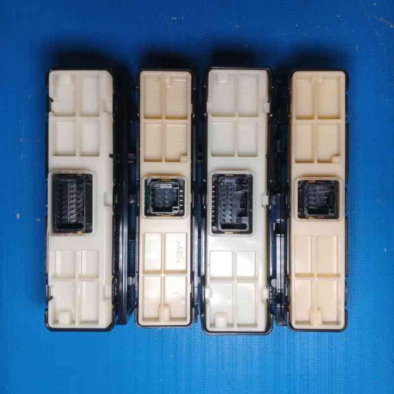 Switch Indikator Passanger Toyota Innova Reborn 953-0Y89