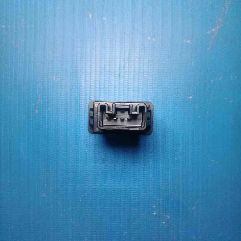 Switch Saklar Tombol TRC Lexus IS XE1 15A412