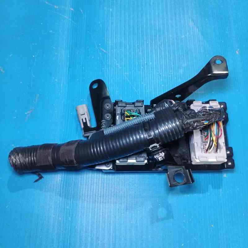 ABS Computer Toyota Crown 2010 89540-30B70 8C